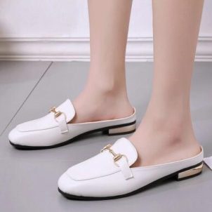 Flat bottomed slippers
