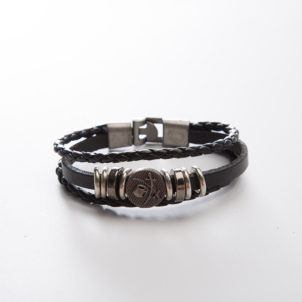 Hand-woven leather bracelet anchor
